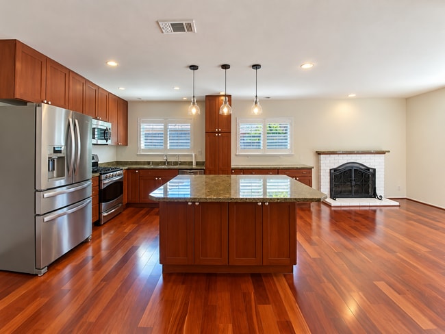299 Chase Ct