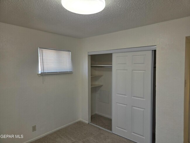 Photo - 5632 Salem Dr