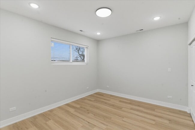 Photo - 6222 S King Dr Unidad 3