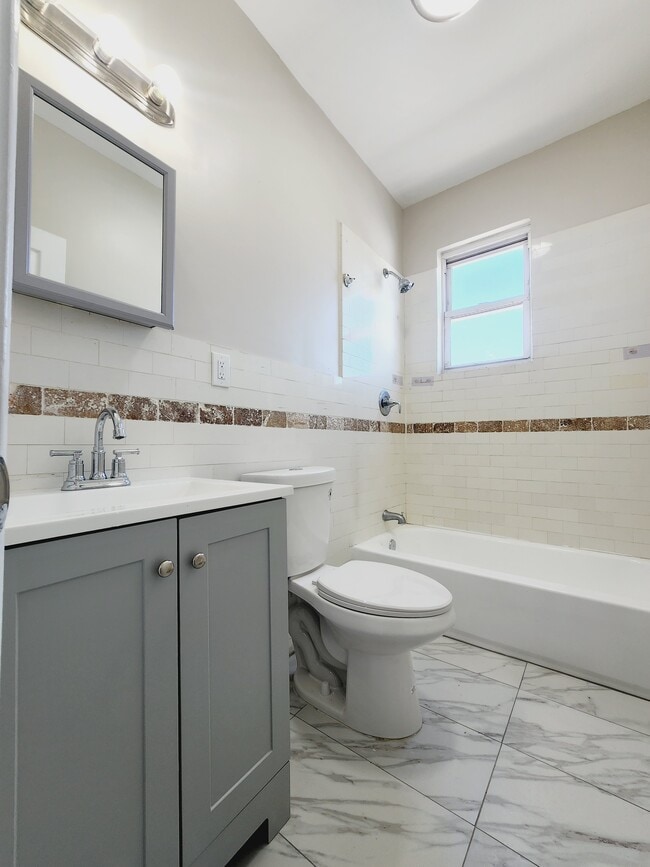 132 Wilkinson 3L - 134 Wilkinson Ave Unit 3L