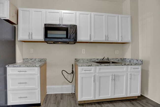 Photo - Spacious Renovated Baltimore Row-Home