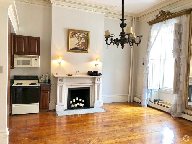 Building Photo - 149 Beacon St Unit 10 Rental