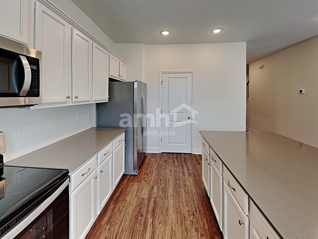 Photo - 1129 Sky Lks Dr