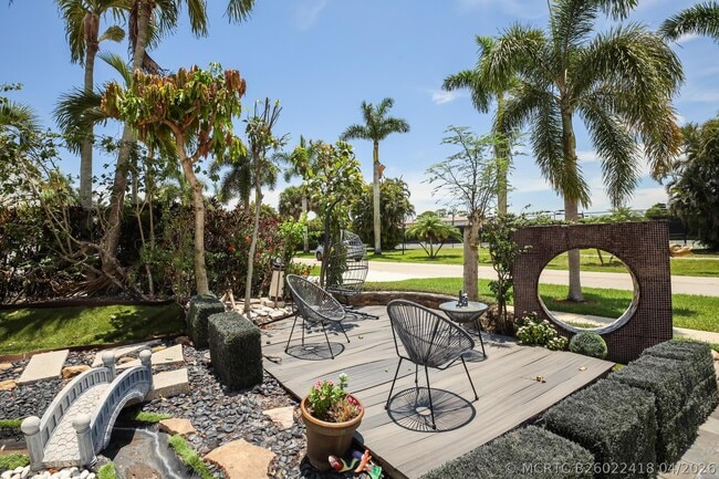 6590 Fountains Cir