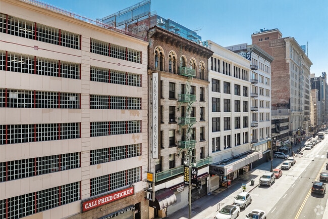 Broadway Flats