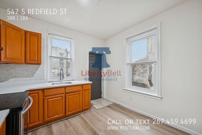 Photo - 547 S Redfield St