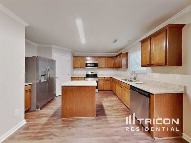 Photo - 264 Farrington Dr