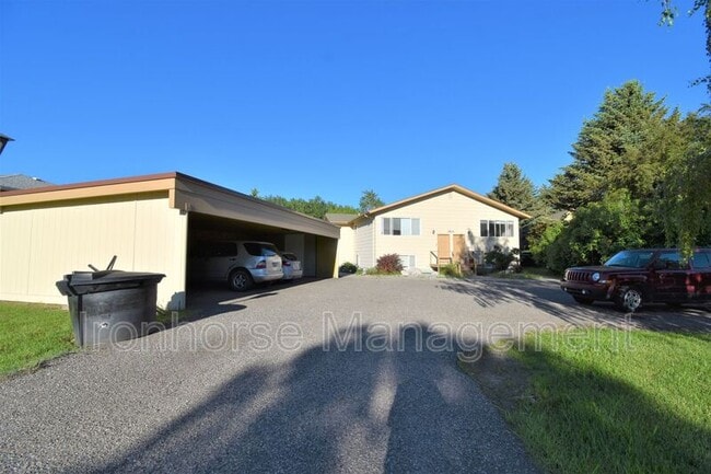 Building Photo - 1901 S Black Ave Unit D Rental