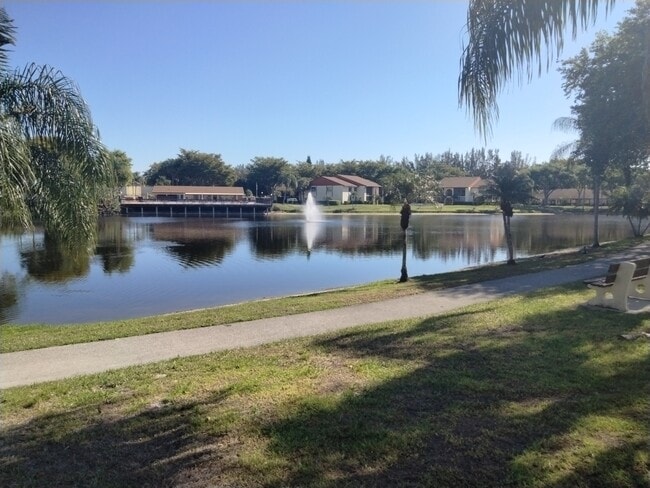 Photo - 4956 Sable Pine Cir Unit D-1