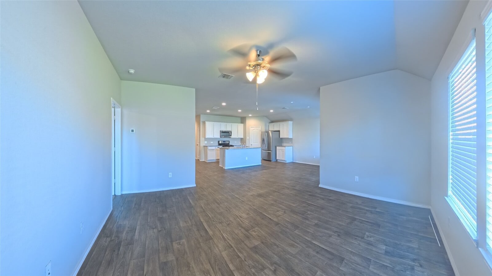 Photo - 4722 Lombardy Fire Trail