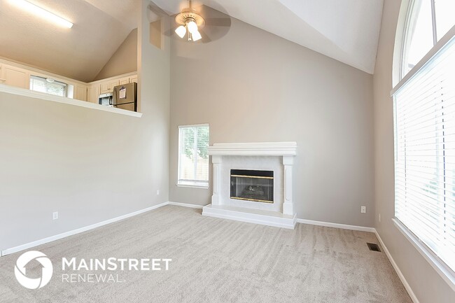 Photo - 909 NW Pennington Ct