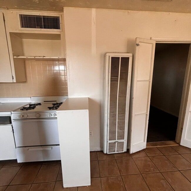 Photo - 1 Bedroom Duplex Avail