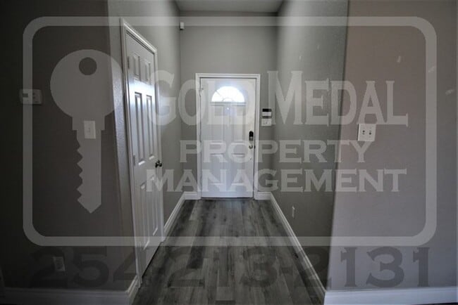 Photo - 2513 Jake Dr