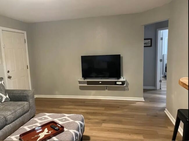 Photo - 421 Perkins Ave