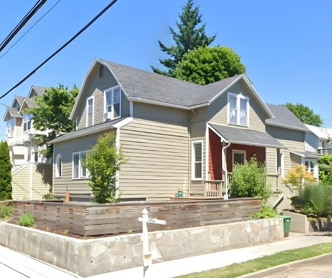 Photo - 1134 SE 45th Ave Unit B