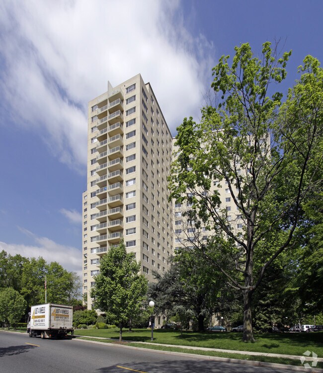 Photo - Harrison Park Towers