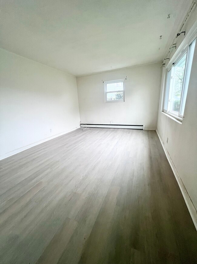 Photo - 18 Luella Rd