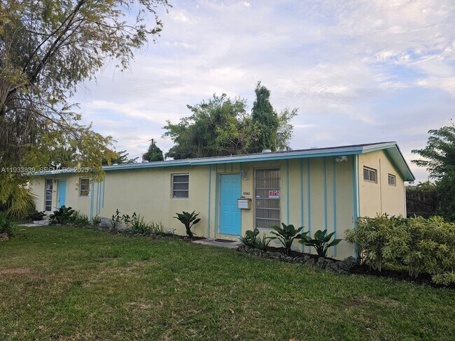 Building Photo - 9362 SW 168th St Unit 0