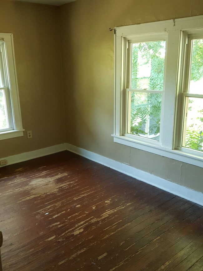 Photo - 2nd and Lincoln - August 2026