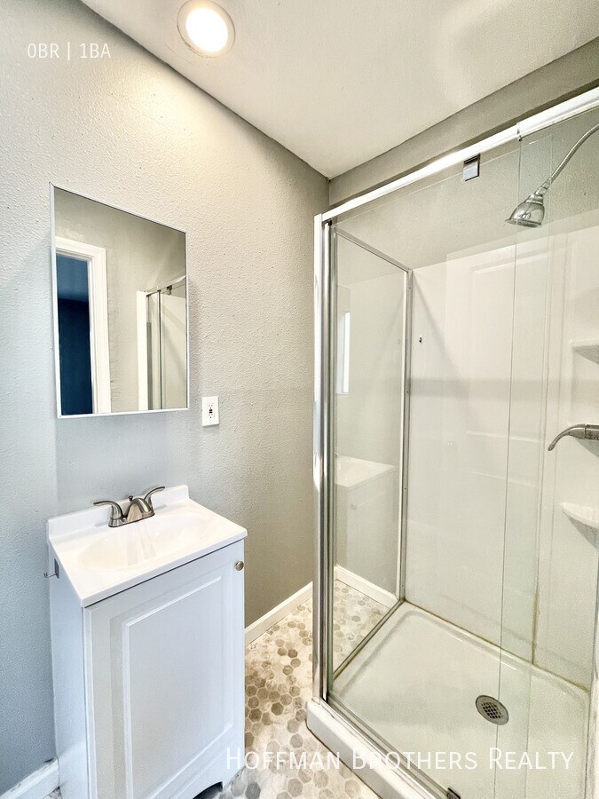 Photo - 1403 E 23rd St Unit E