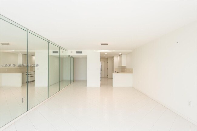 Photo - 600 Grapetree Dr Unit 8FS