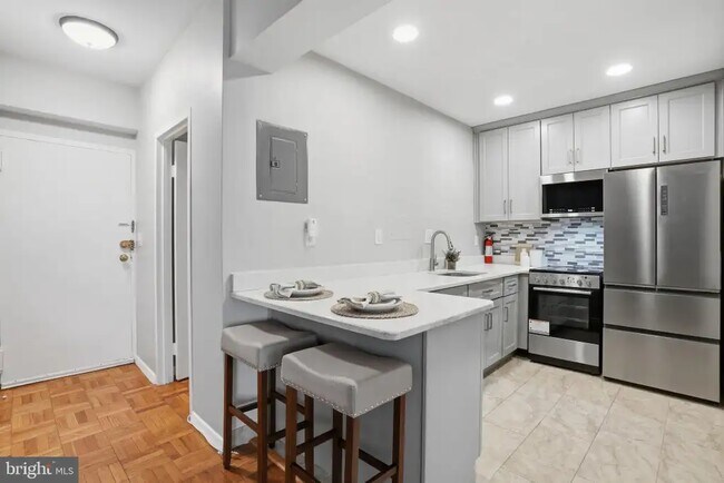 Kitchen - 1711 Massachusetts Ave NW Unit 231