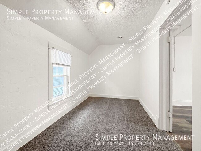 Photo - 1004 Jennette Ave NW Unidad 2