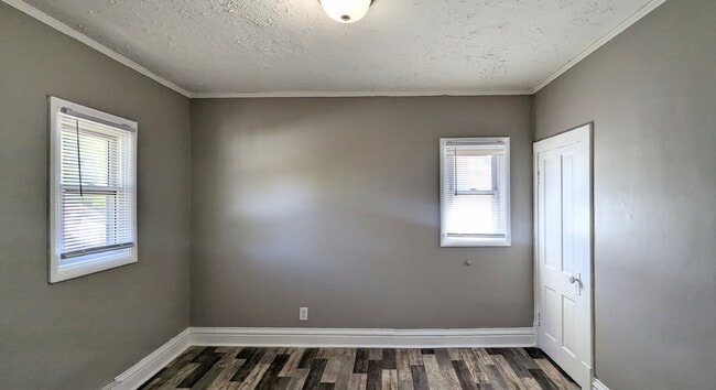 Photo - 832 Richards St Unit 2E