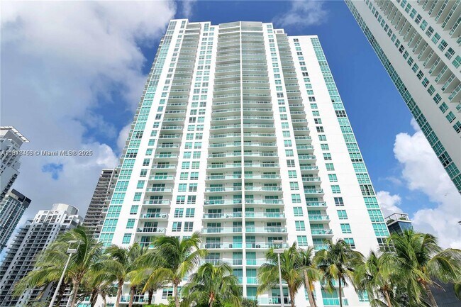 Photo - 951 Brickell Ave Unit 2010