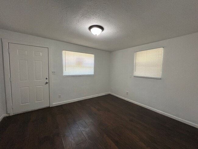 Photo - Nolan Street Duplex Unit 3105 Nolan St