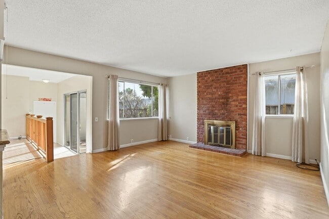 Photo - 1855 Forest Ct