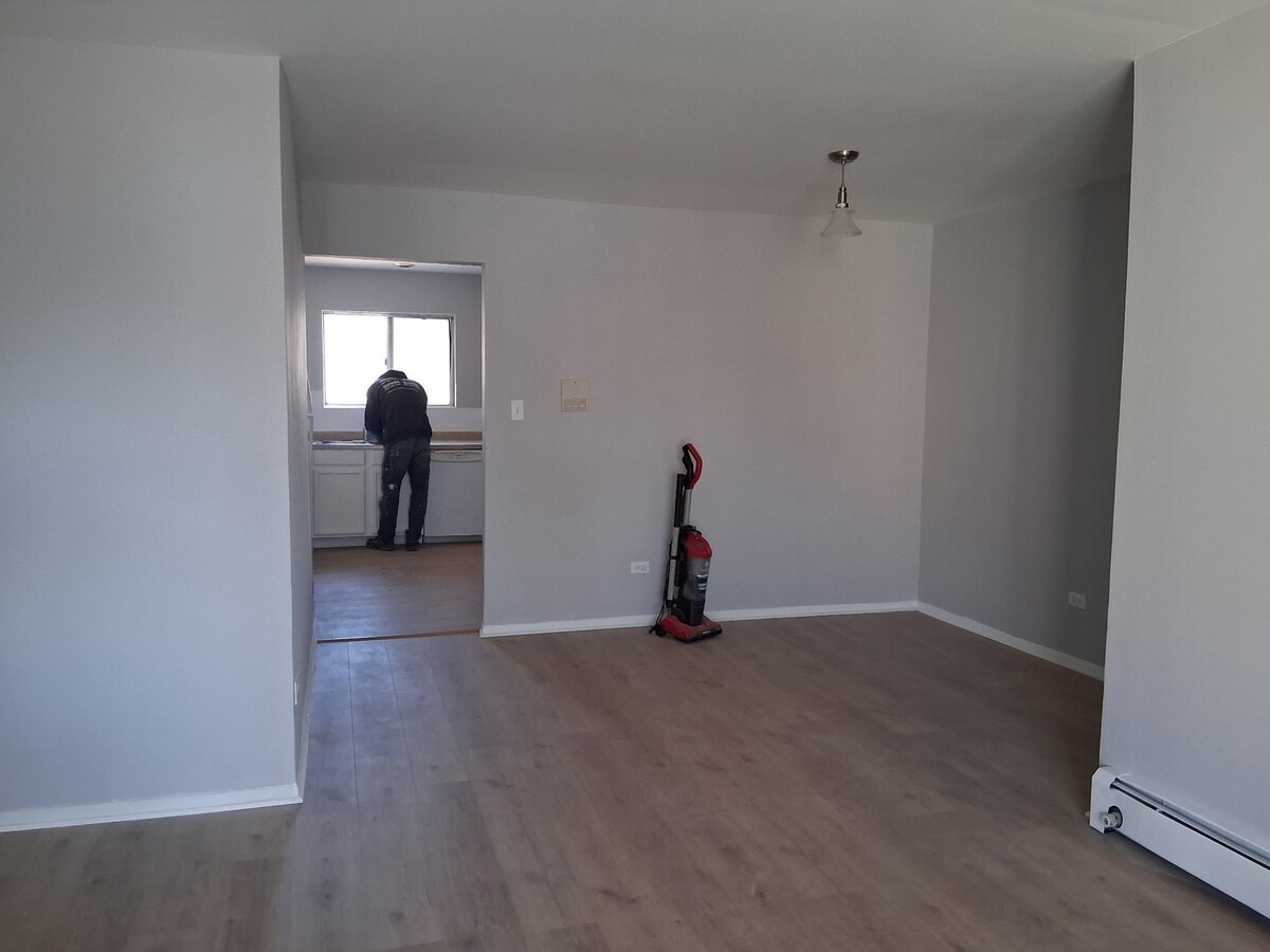 Photo - 2216 W Nichols Rd Unit e