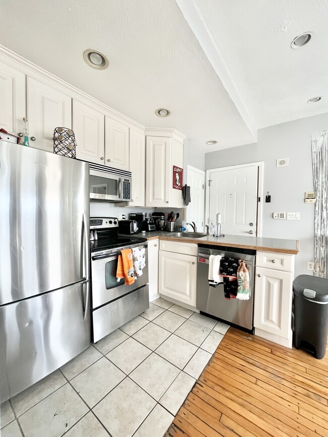 Photo - 1 Centre St Unit 6