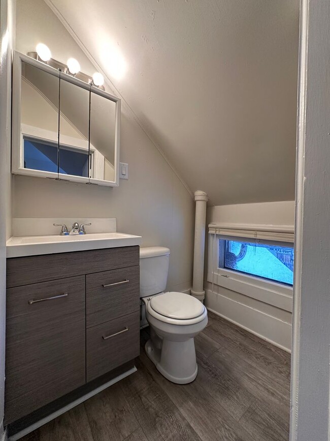 Photo - 248 N Franklin St Unit Upper Level  C