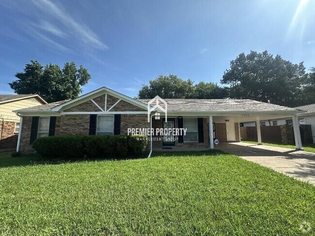 Building Photo - 7086 Hillshire Dr Rental