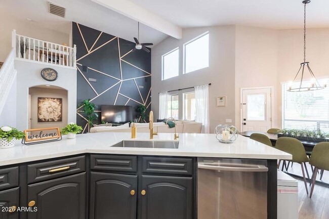 Photo - 5352 E Woodridge Dr