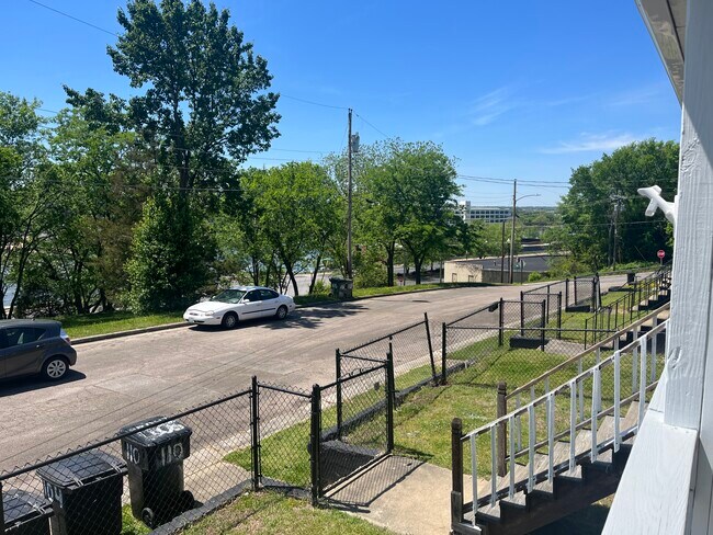 Dead end street overlooking the Dan River , YMCA, River Front Park, White Mill, and Historic Downto, - 110 Front St