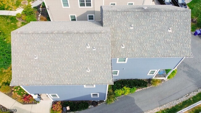 Photo - 150 Broad St Unit B