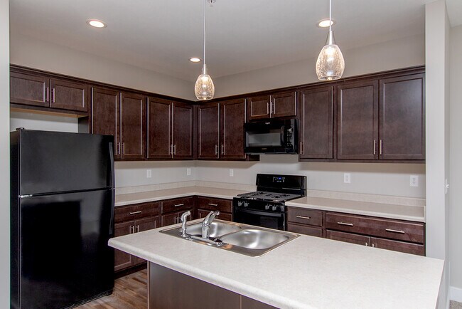 Eagle Crossing Luxury Apartment Homes