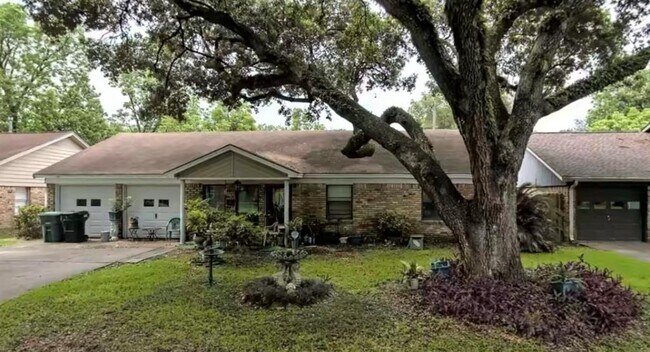 Building Photo - 9622 Vilven Ln