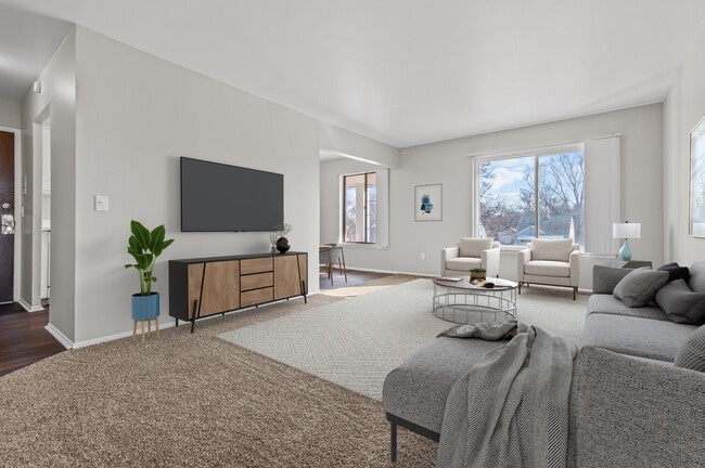 Photo - Cambridge Square