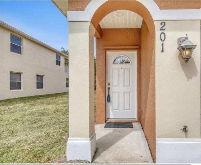 Photo - 1030 Venetian Dr