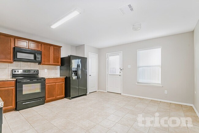 Photo - 2905 Englenook Dr