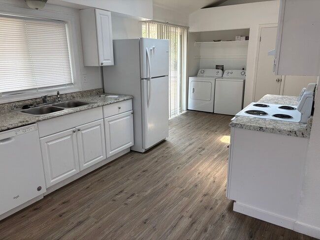 Photo - 3033 Pinnacle Dr