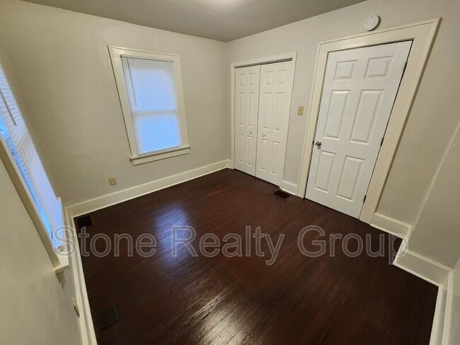 Photo - 1700 Blaine Ave