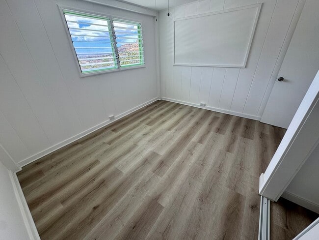 Photo - 3/1 w/ ocean views and all utilities inclu...