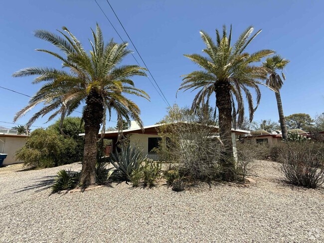 Building Photo - 3350 N Tucson Blvd Rental