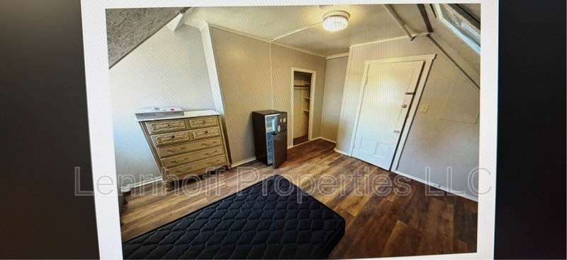 Photo - 100 Pearl St