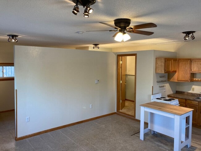 Photo - 4978 Maribe Dr Unit Apt A