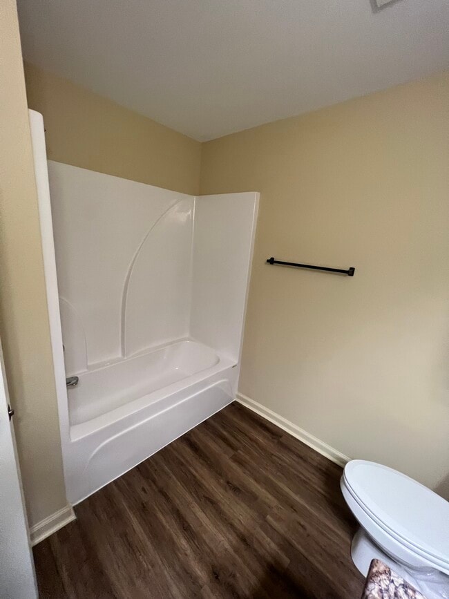 Photo - Oak Creek Apartment